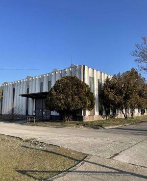 KIADÓ Székesfehérváron a Takarodó úton 2024,55 nm csarnok-raktár