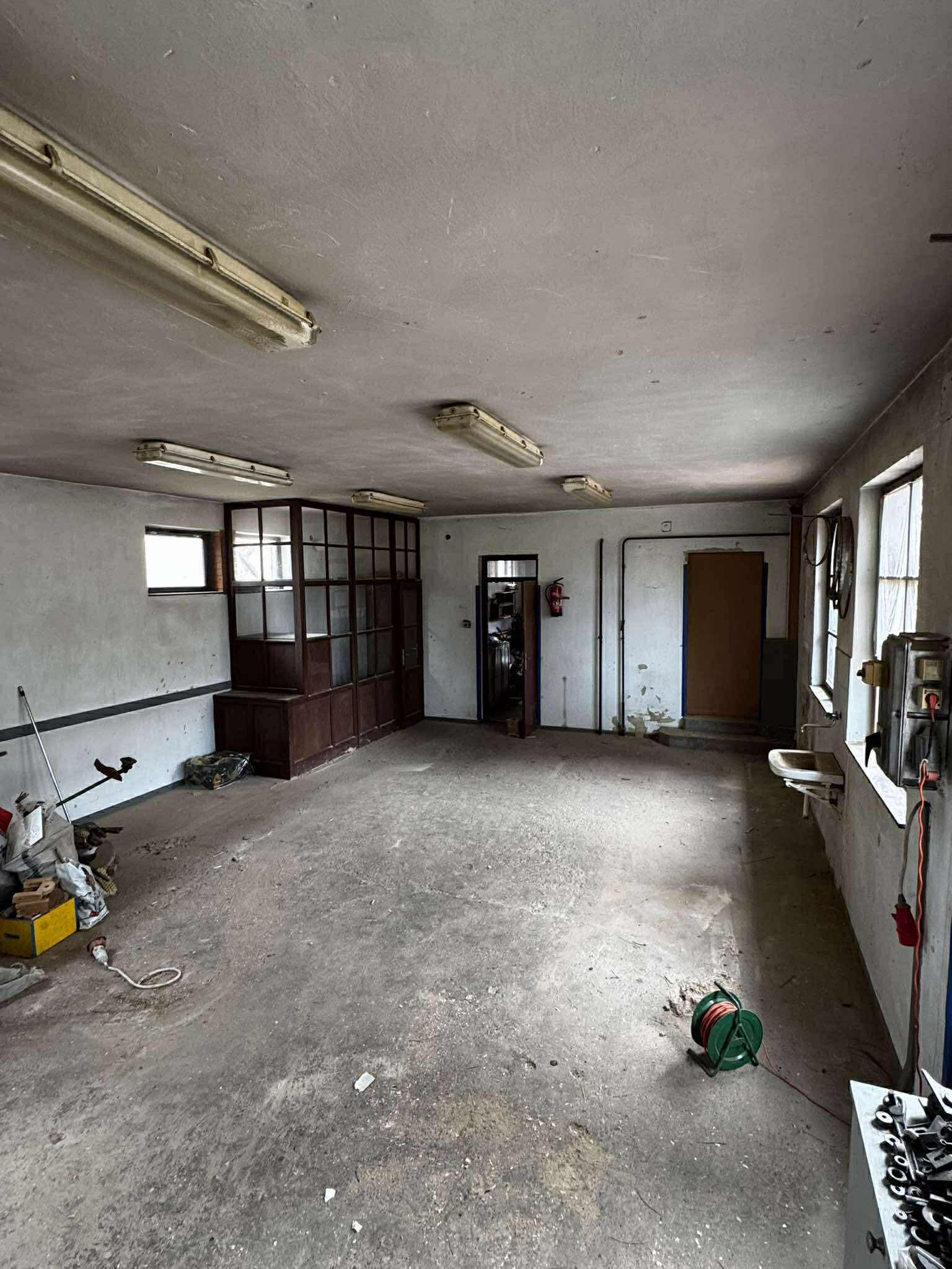 Székesfehérvár, Öreghegy azonnal költözhető családi ház műhellyel ELADÓ ! - Image 4