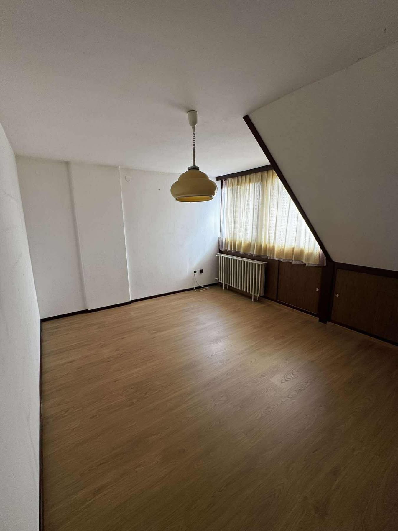 Székesfehérvár, Öreghegy azonnal költözhető családi ház műhellyel ELADÓ ! - Image 11