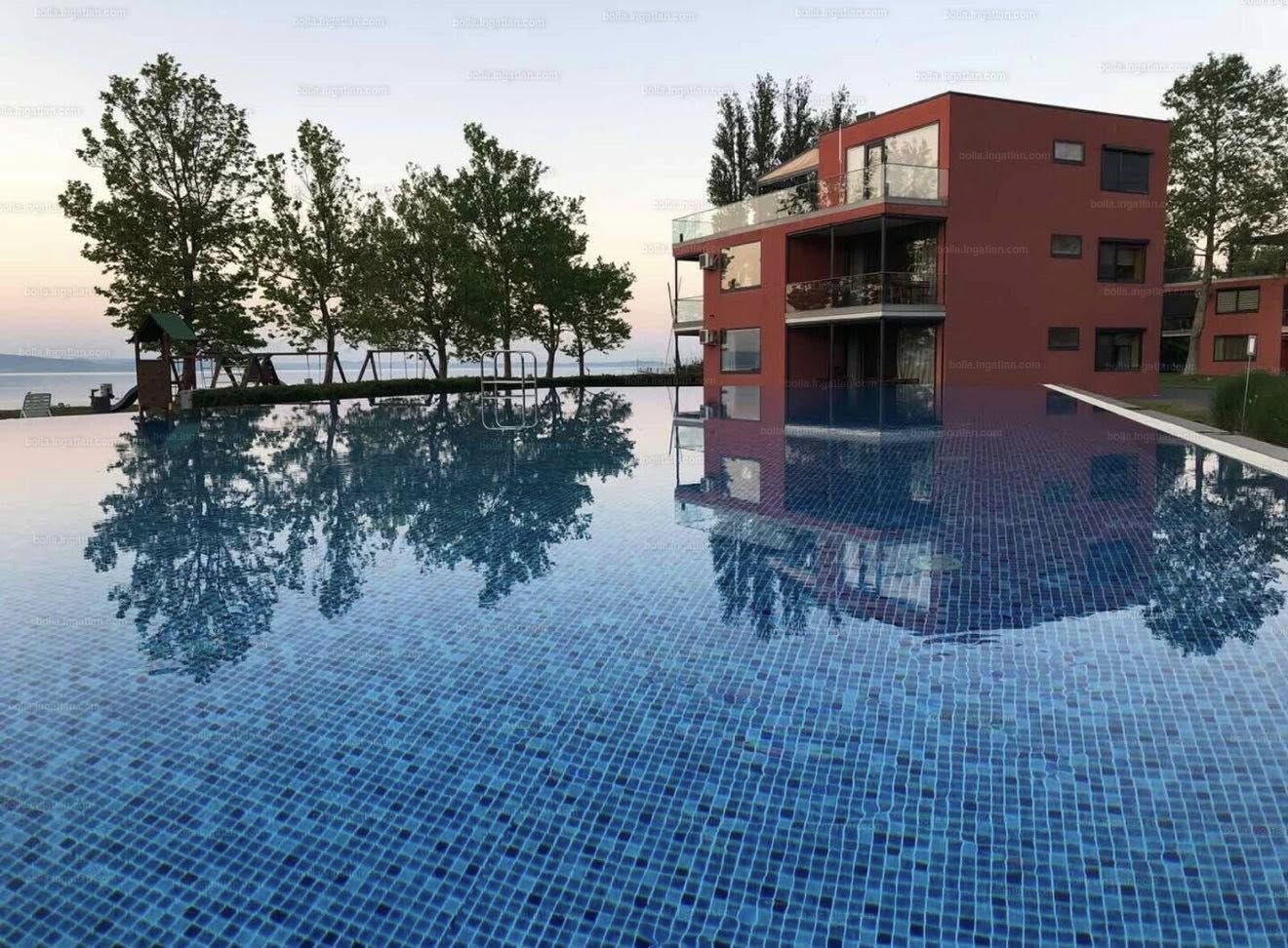 ELADÓ! Balatonlellén a BL Yacht Club & Apartments területén exkluzív lakás