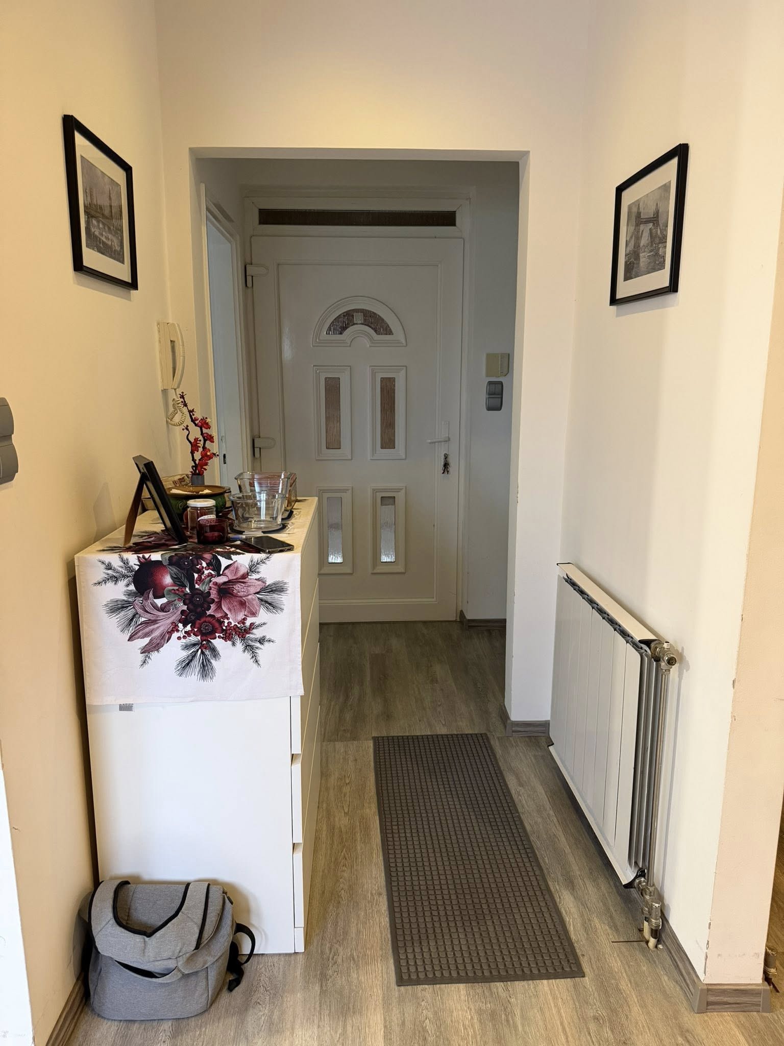 ELADÓ Székesfehérvár, Károly János utcában 110 m²-es téglaépítésű lakás nagy terasszal - Image 6