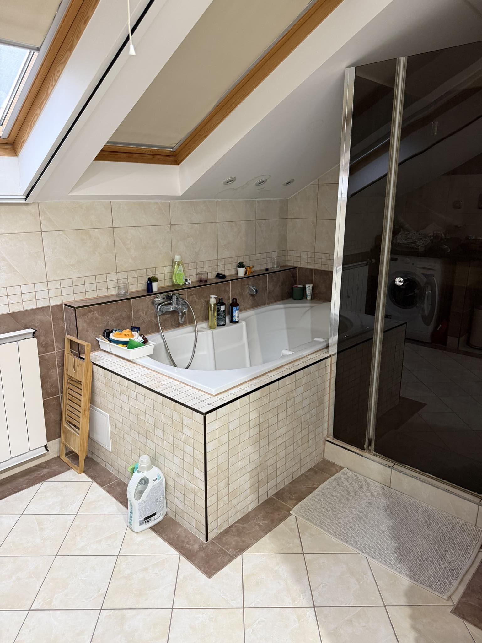 ELADÓ Székesfehérvár, Károly János utcában 110 m²-es téglaépítésű lakás nagy terasszal - Image 18