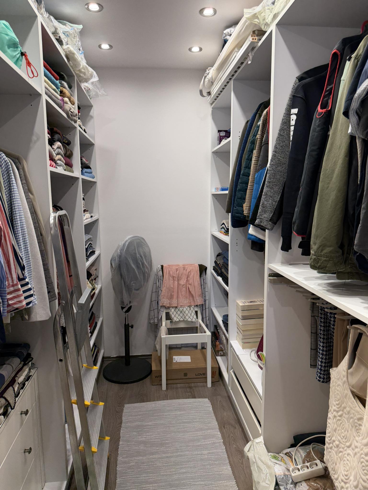 ELADÓ Székesfehérvár, Károly János utcában 110 m²-es téglaépítésű lakás nagy terasszal - Image 19