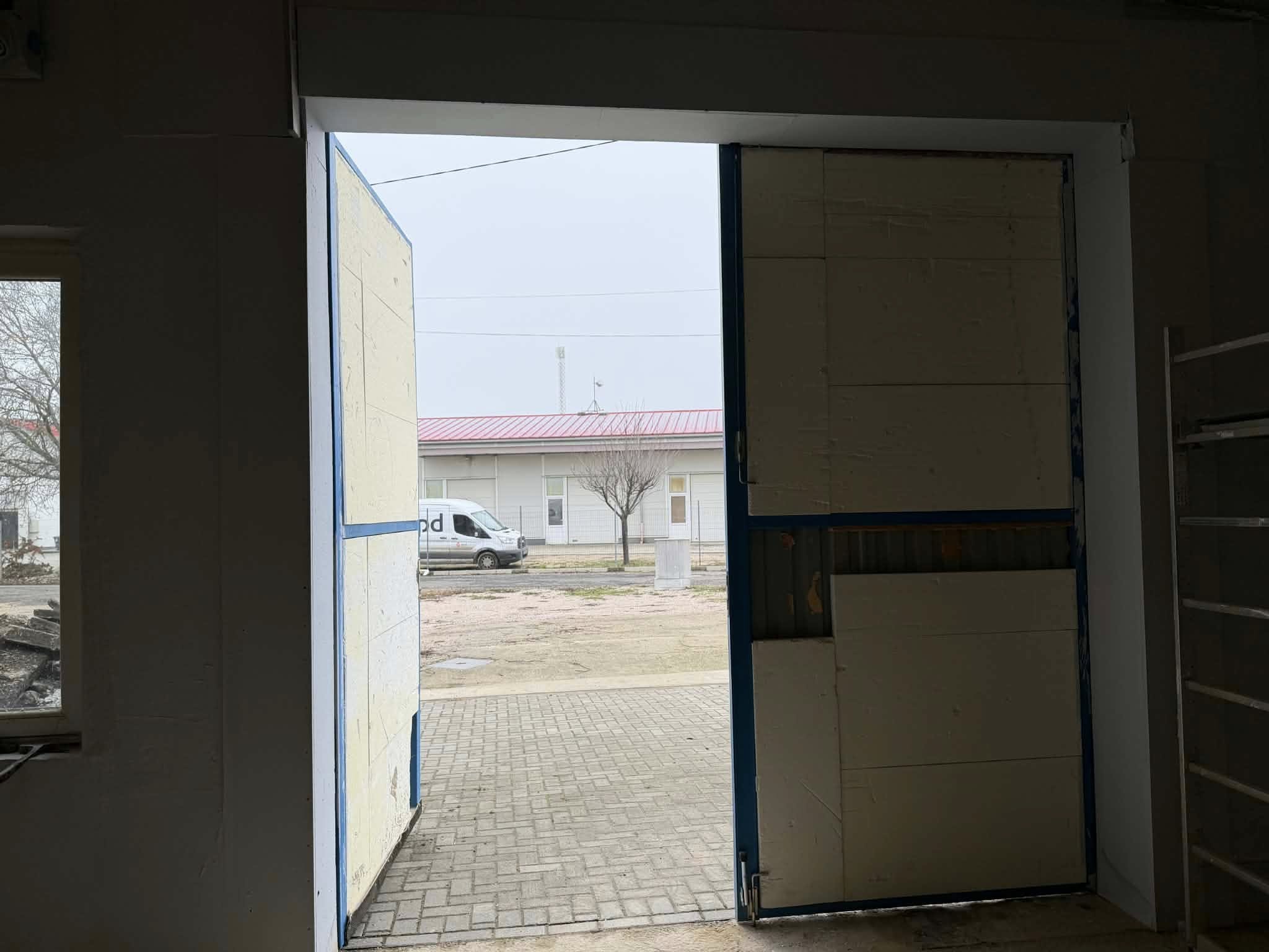 KIADÓ! Székesfehérváron a Takarodó úton 210 nm csarnok - Image 5