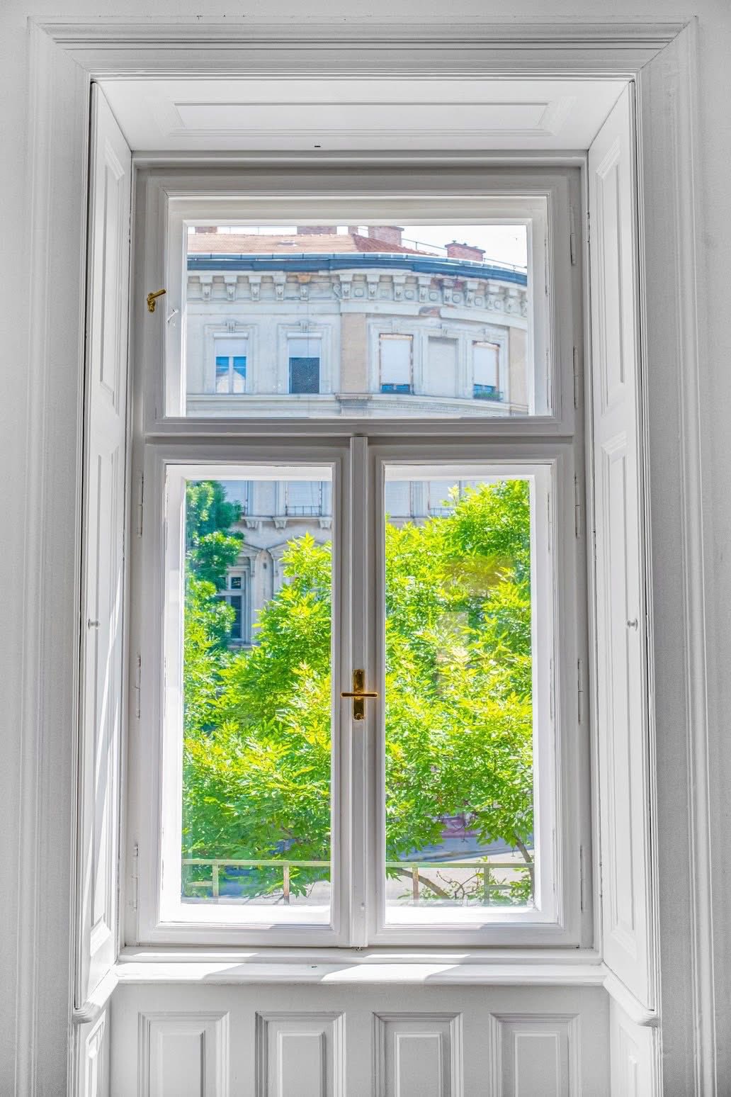 ELADÓ Budapest, V. kerület, stílusosan felújított, nagy belmagasságú, exkluzív lakás - Image 14