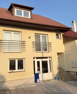 ELADÓ Székesfehérváron a Budai úton vállalkozásra alkalmas ingatlan