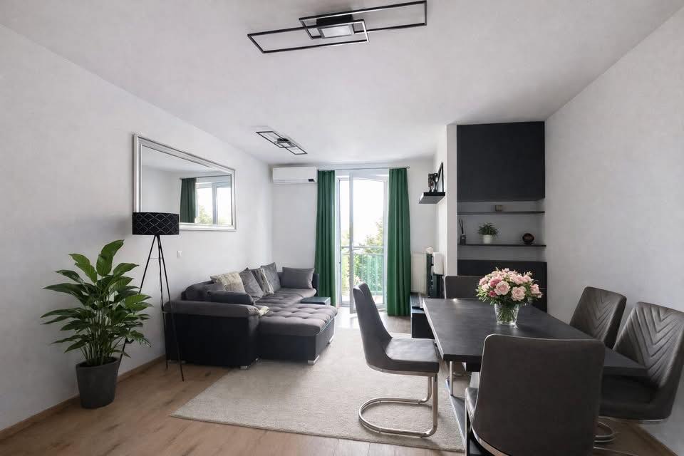 Eladó Budapest, 14. kerület, Zöldváros lakópark, 65m2-es, bútorozott és gépesített, erkélyes lakás - Image 10