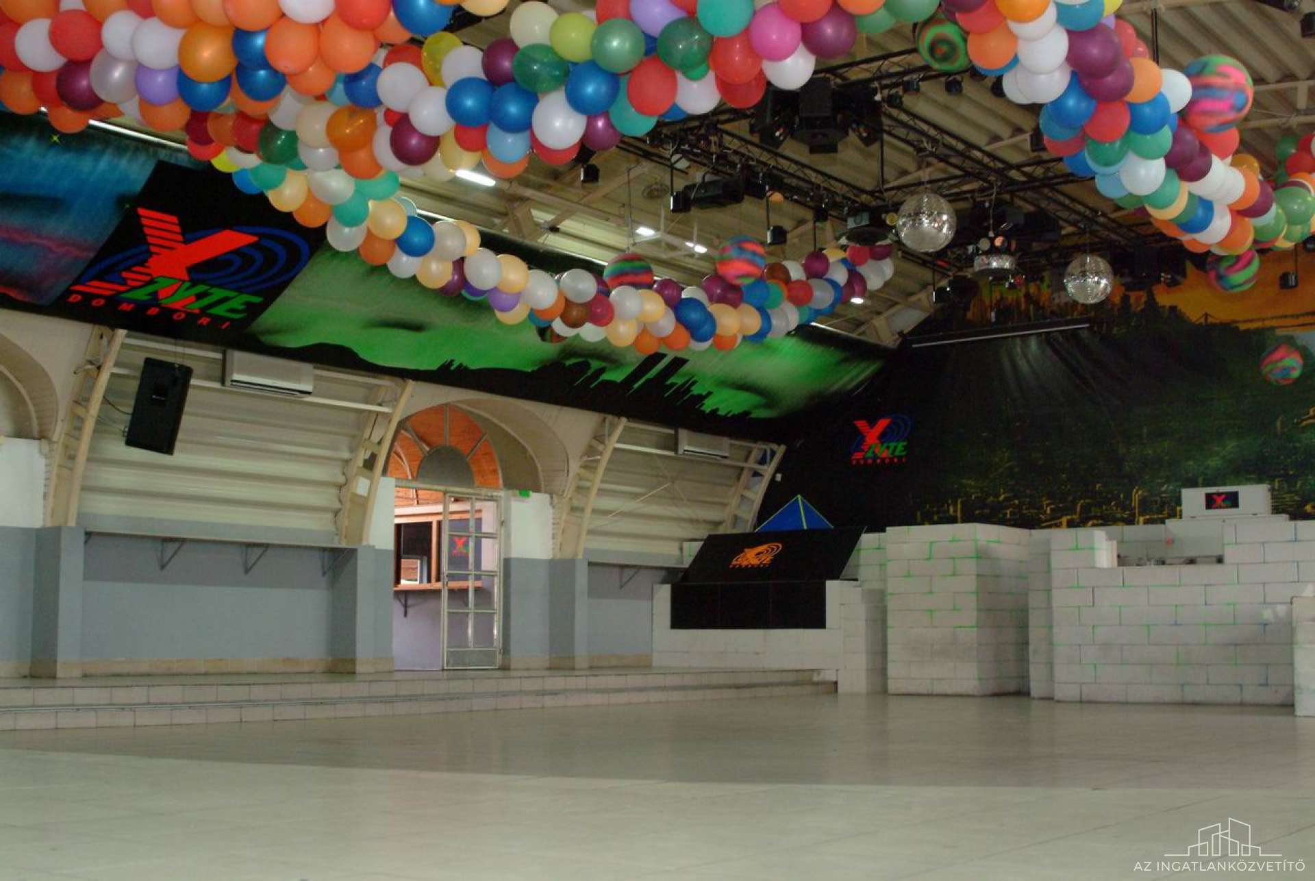 ELADÓ Fadd-Domboriban (Tolna megye) 720 nm-es SZÓRAKOZÓHELY - Image 4