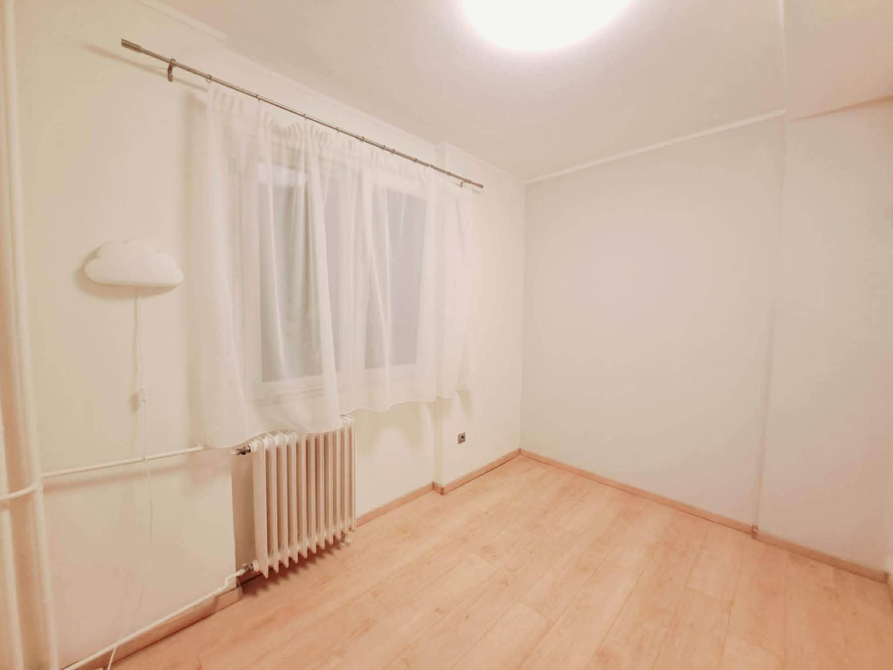 Eladó lakás Székesfehérvár Szedreskert lakótelepen - Image 4