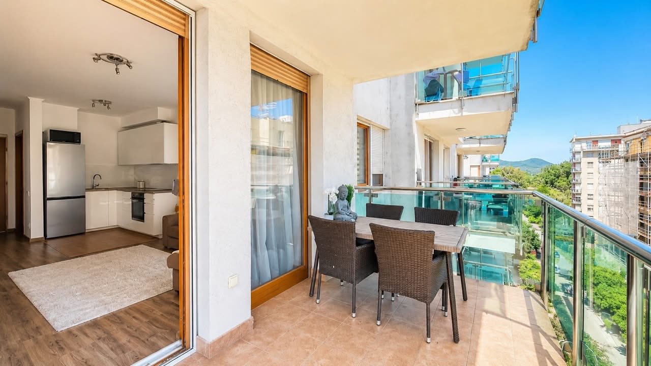 ELADÓ Budapest XIII. kerület Marina Part lakóparkban 45 m²-es igényesen felújított lakás
